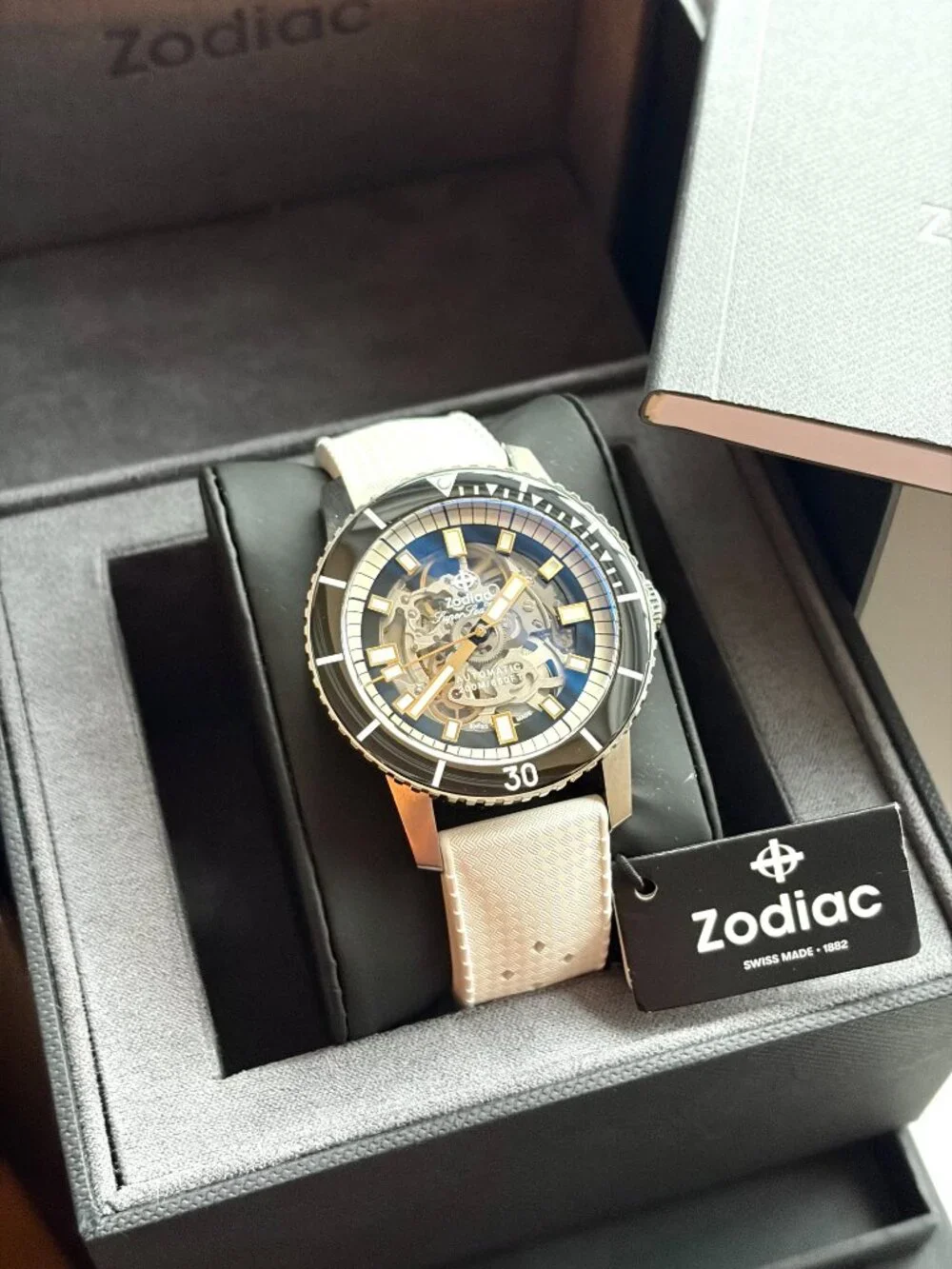 Zodiac Super Sea Wolf Compression Pro Diver Skeleton Dial 40mm ZO9319 MSRP $2295